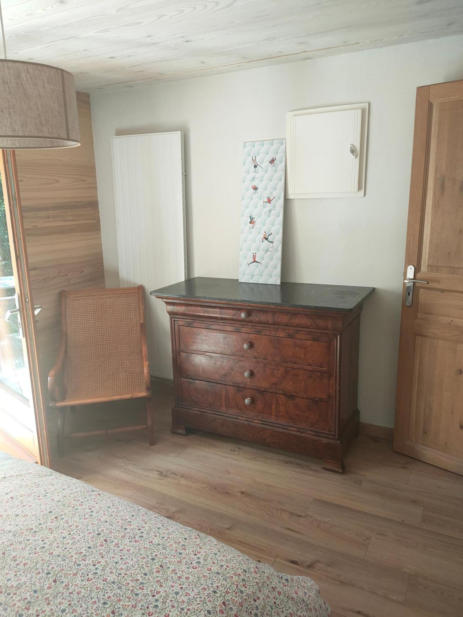 Beau Studio Dans La Vallee De Chamonix Les Trabets Luaran gambar