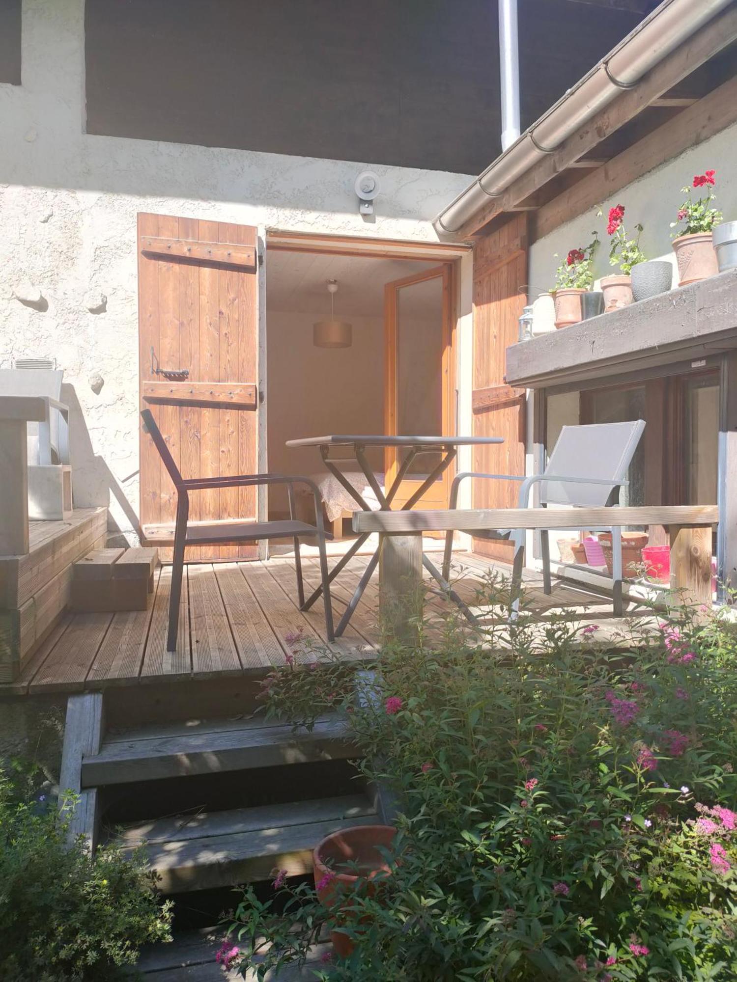 Beau Studio Dans La Vallee De Chamonix Les Trabets Luaran gambar